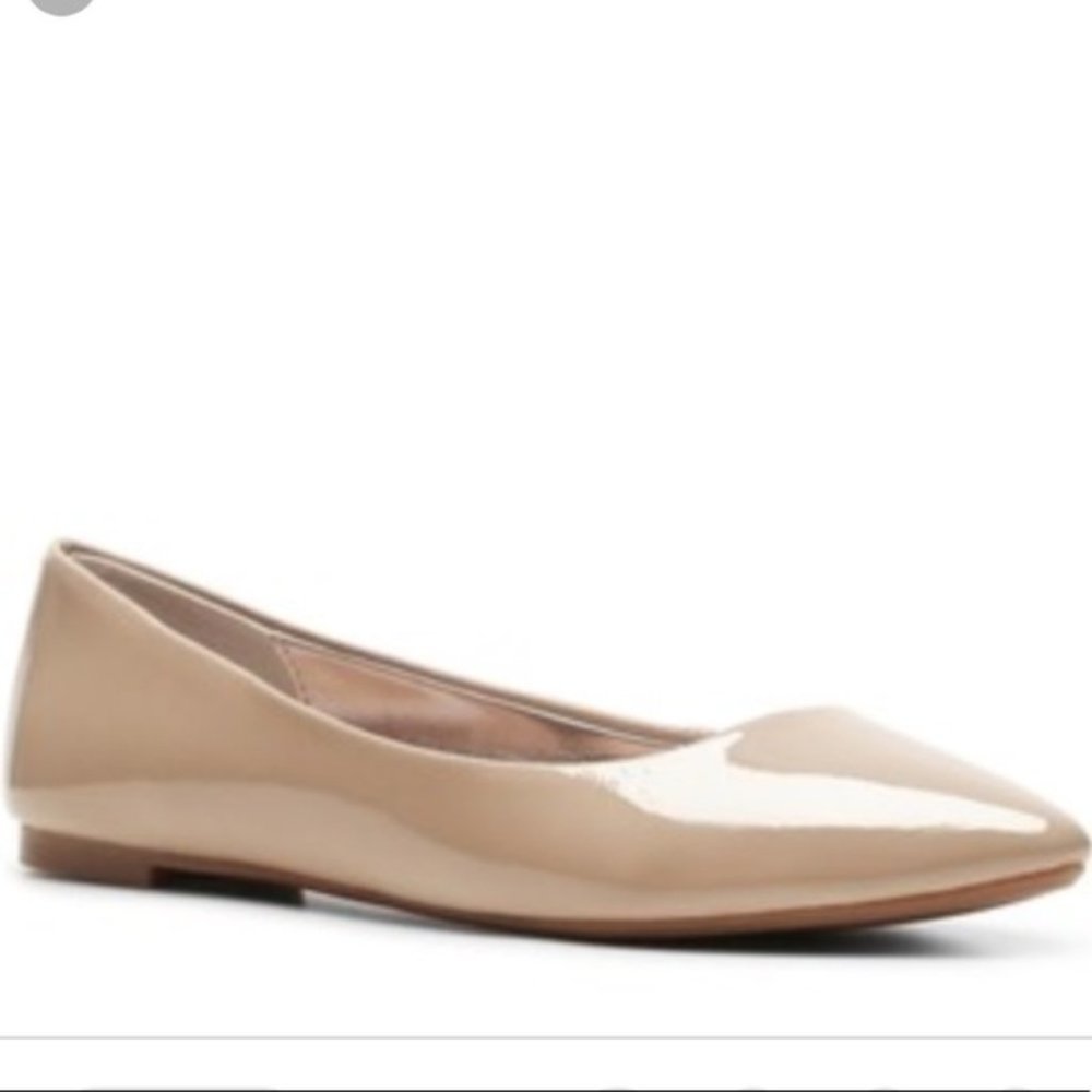 Steve Madden size 9.5 Ibiza Taupe Flats